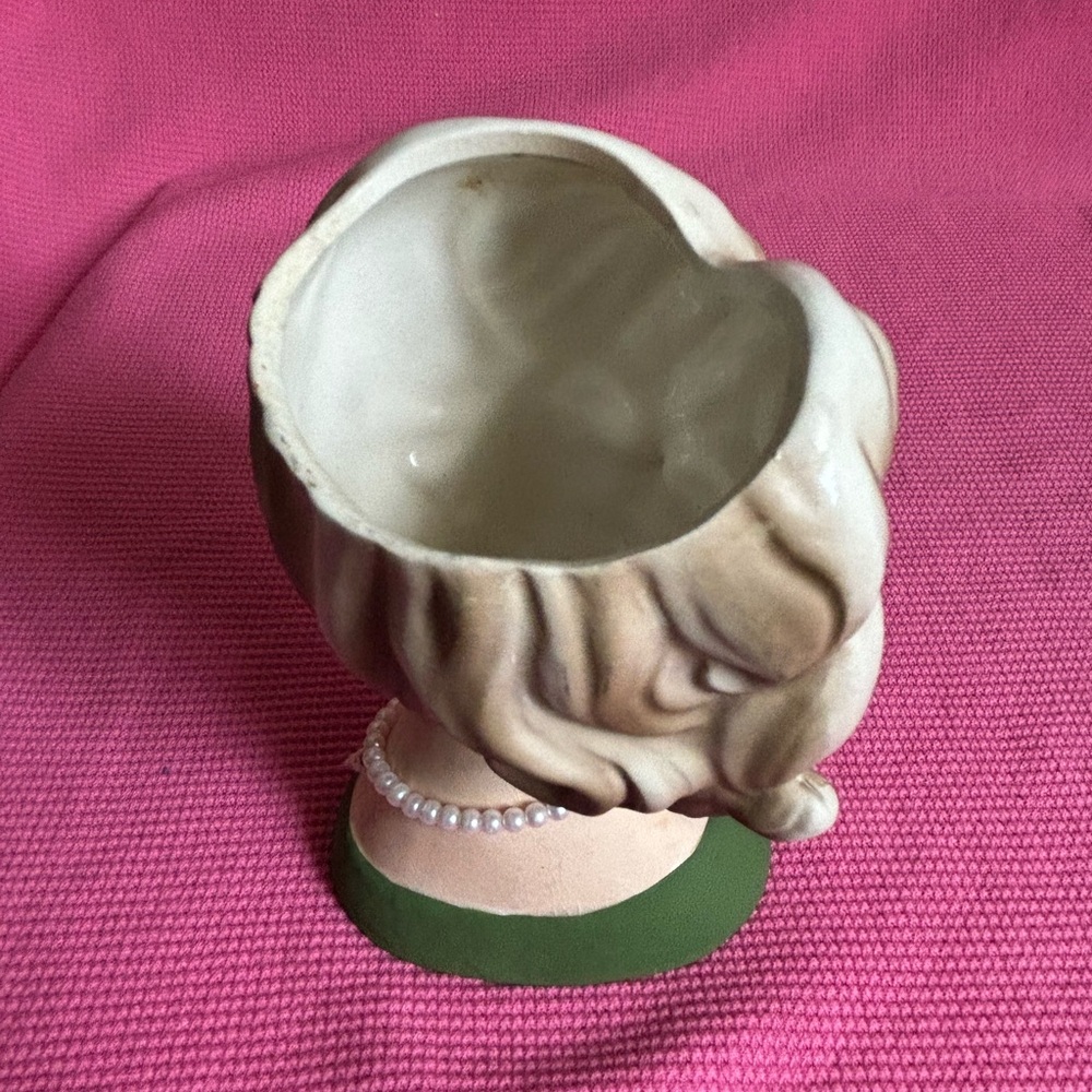 Vintage Napco lady head vase green dress pearl earrings necklace 7472 planter - Picture 4 of 6